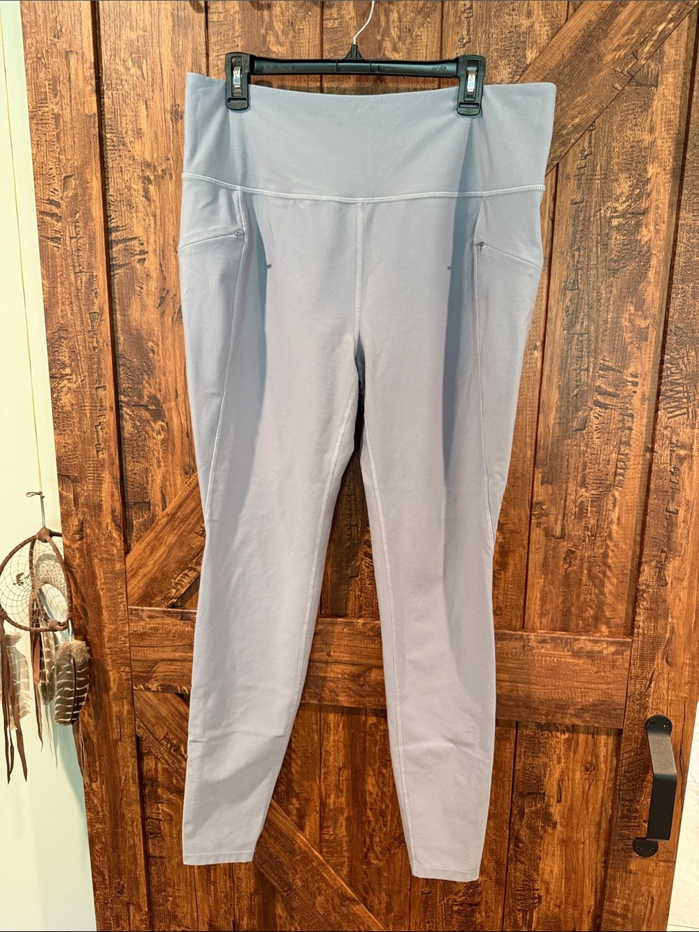 Eddie Bauer High-Waist Performance Leggings in Light blue